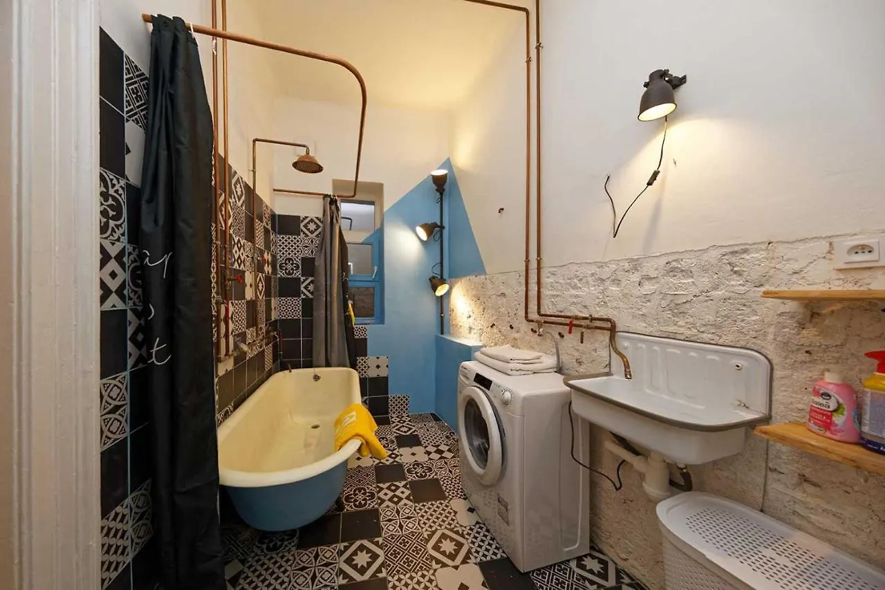 Peter'S Tower Apartments Prague