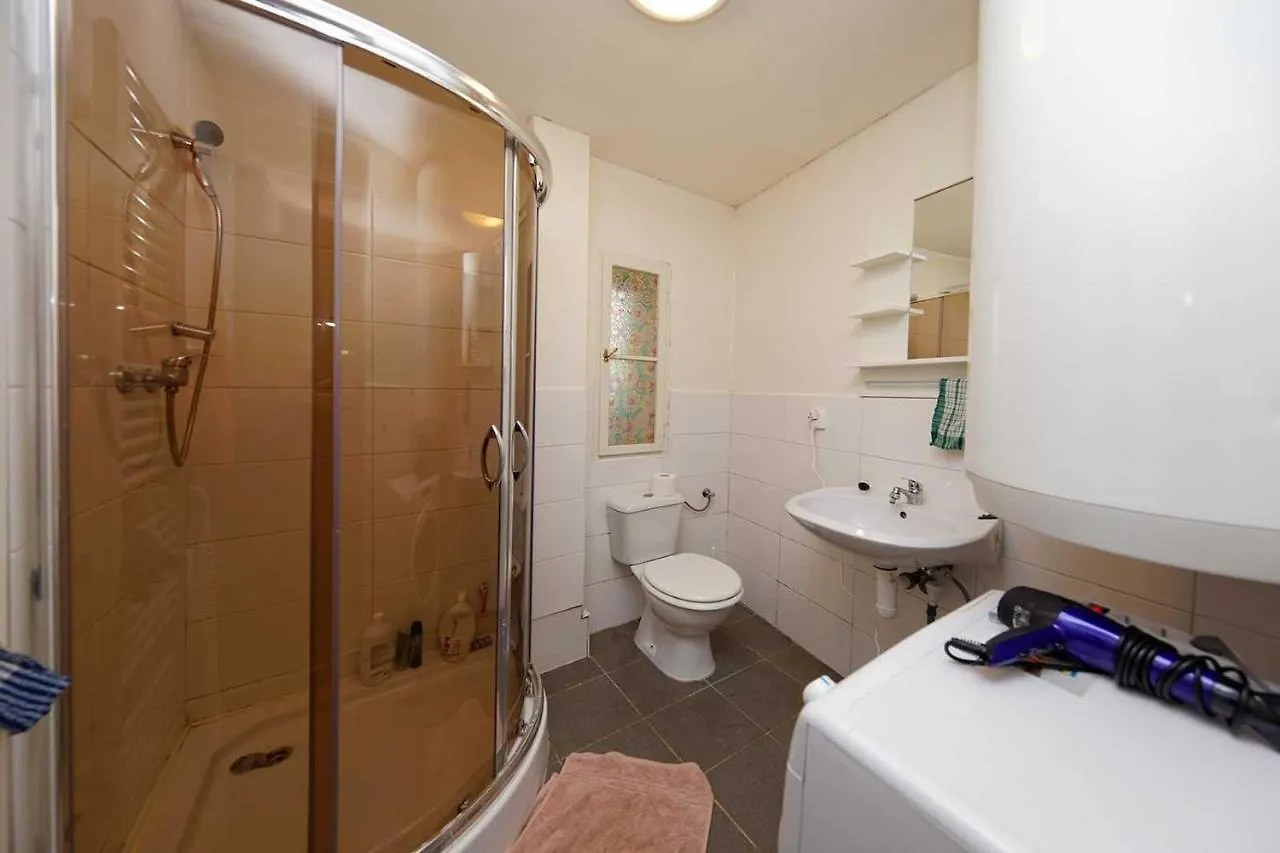 Peter'S Tower Apartments Prague