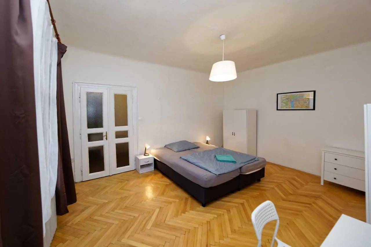 Peter'S Tower Apartments Prague Czech Republic