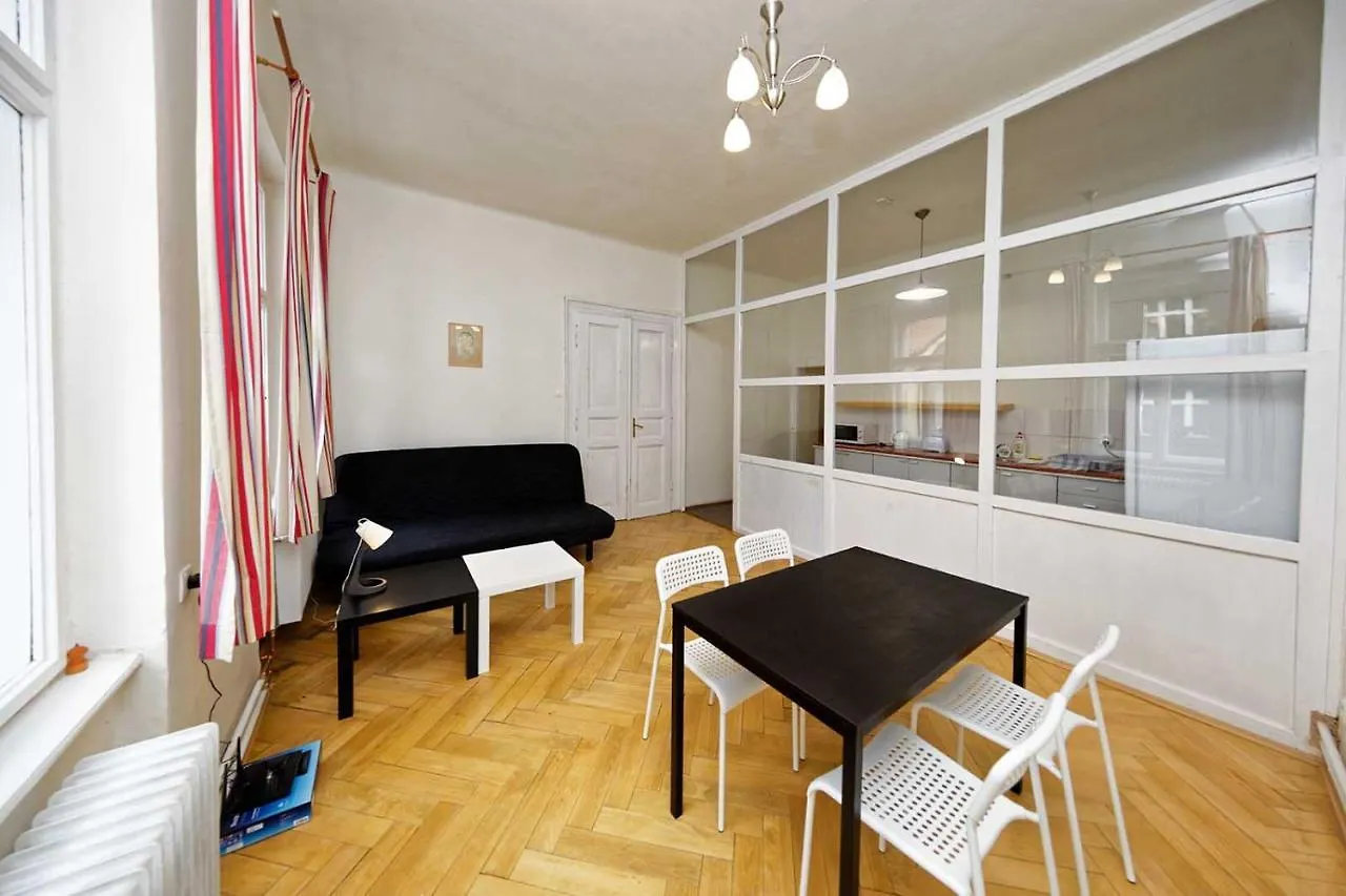 Peter'S Tower Apartments Prague