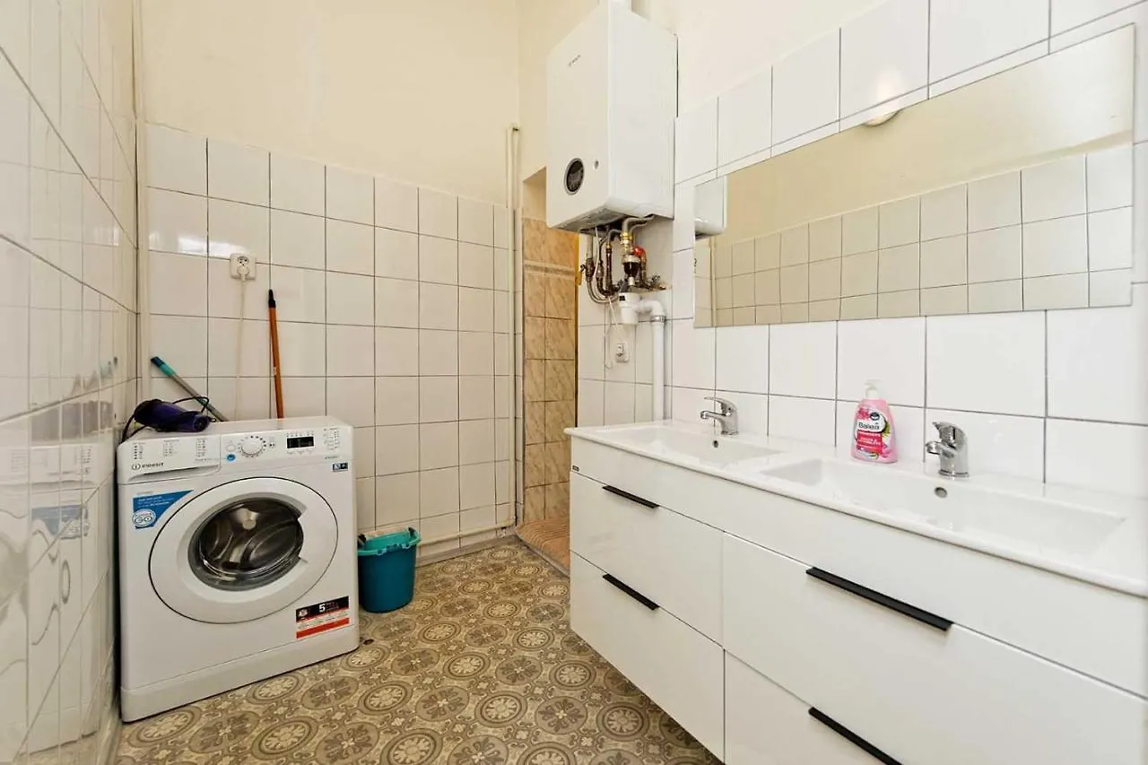 Peter'S Tower Apartments Prague