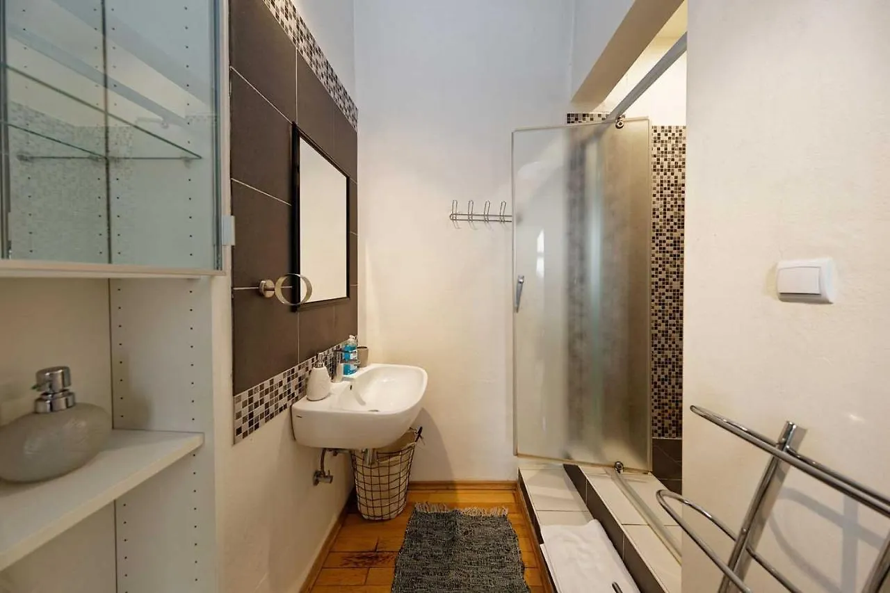 Peter'S Tower Apartments Prague