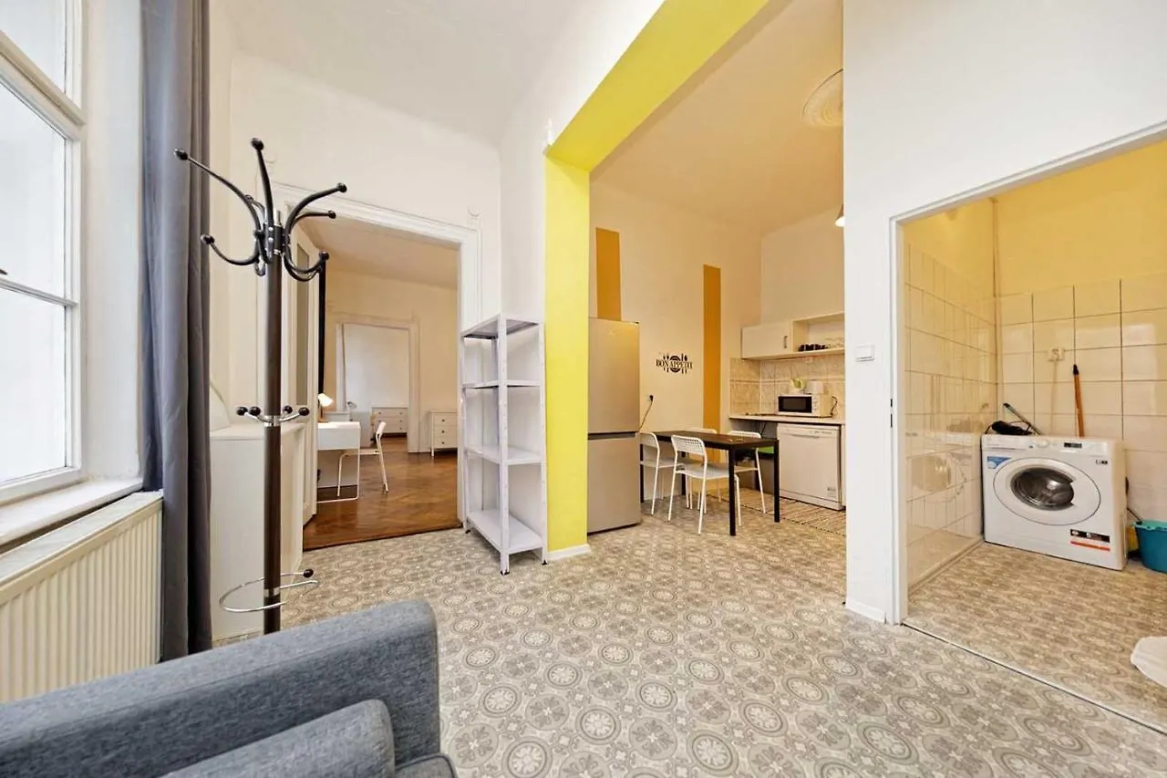 Peter'S Tower Apartments Prague République tchèque