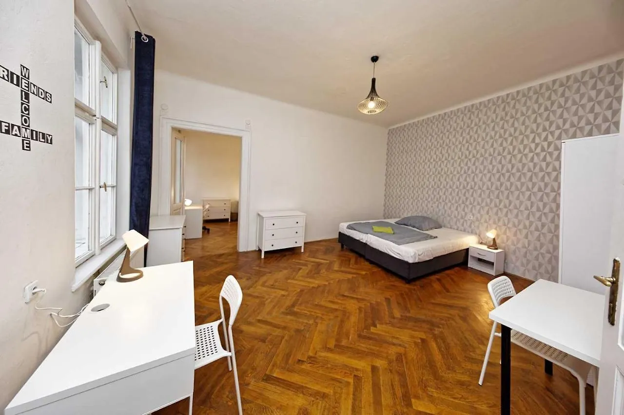 Peter'S Tower Apartments Prague République tchèque